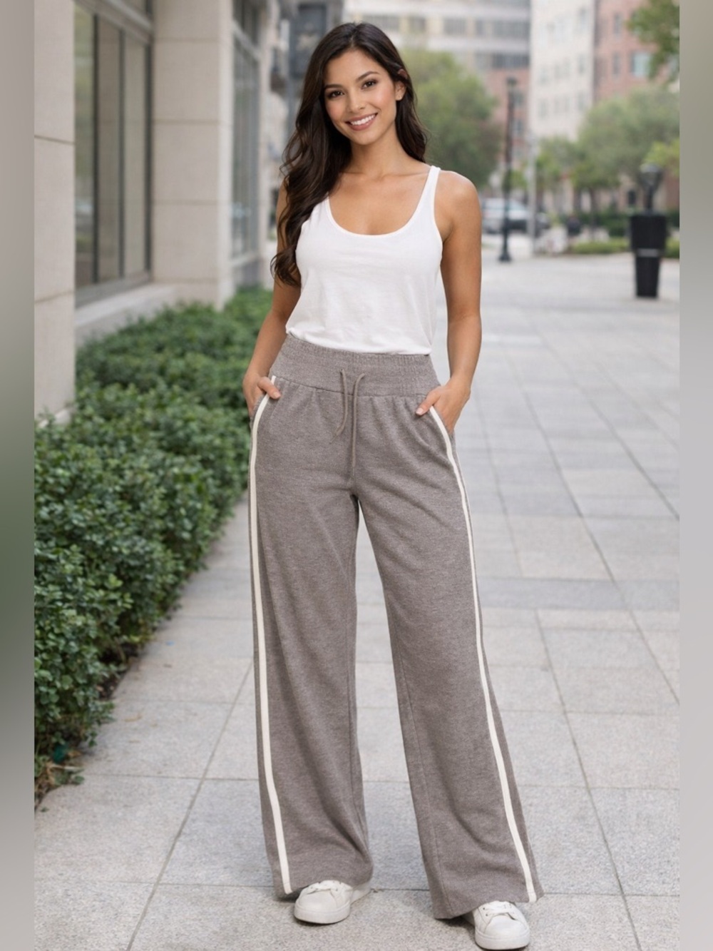 HALARA Women's Gray Wide-Leg Joggers with White Stripes (A/25)